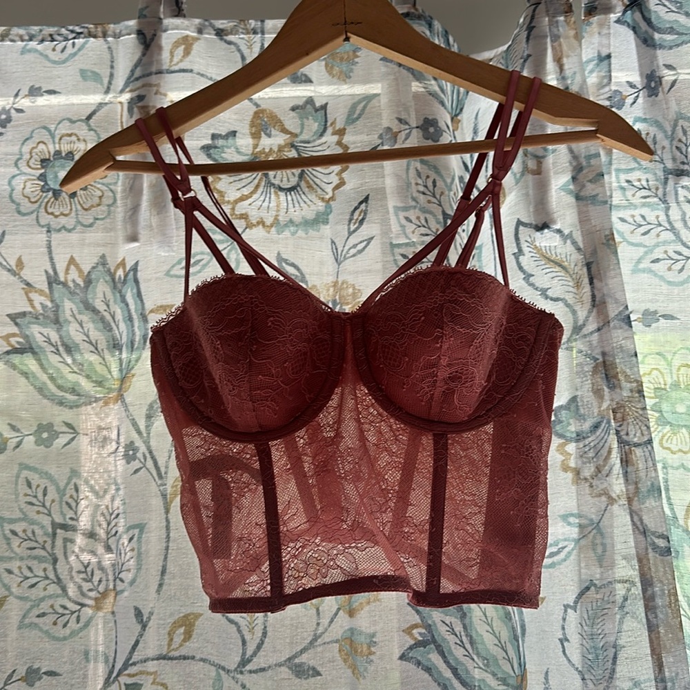 2 Victoria’s Secret sexy lace bustier corset bras 34B - Picture 3 of 13